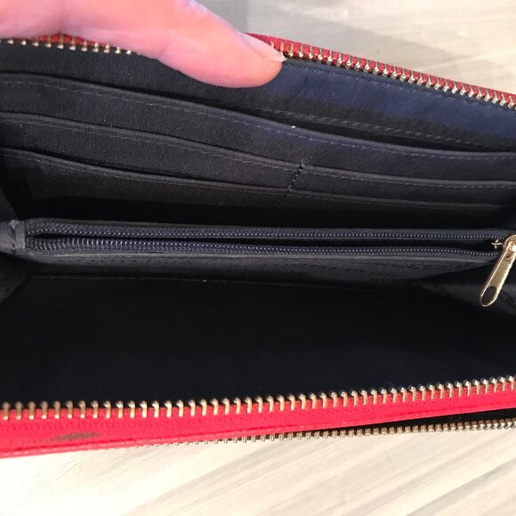 Tommy Hilfiger Ladies Dark Blue And Red Wallet - Picture 3 of 6